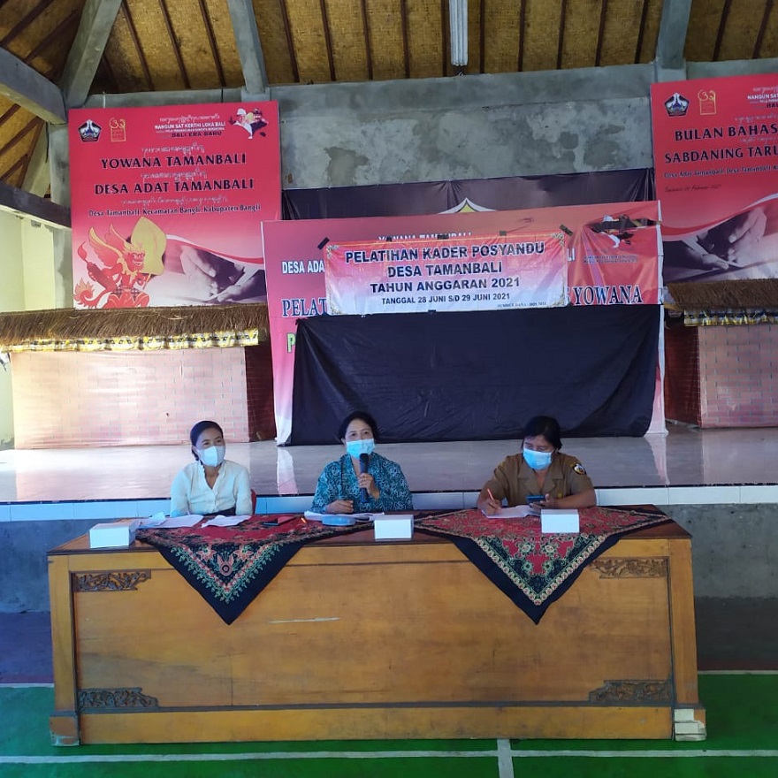 Pelatihan Kader Posyandu Desa Tamanbali